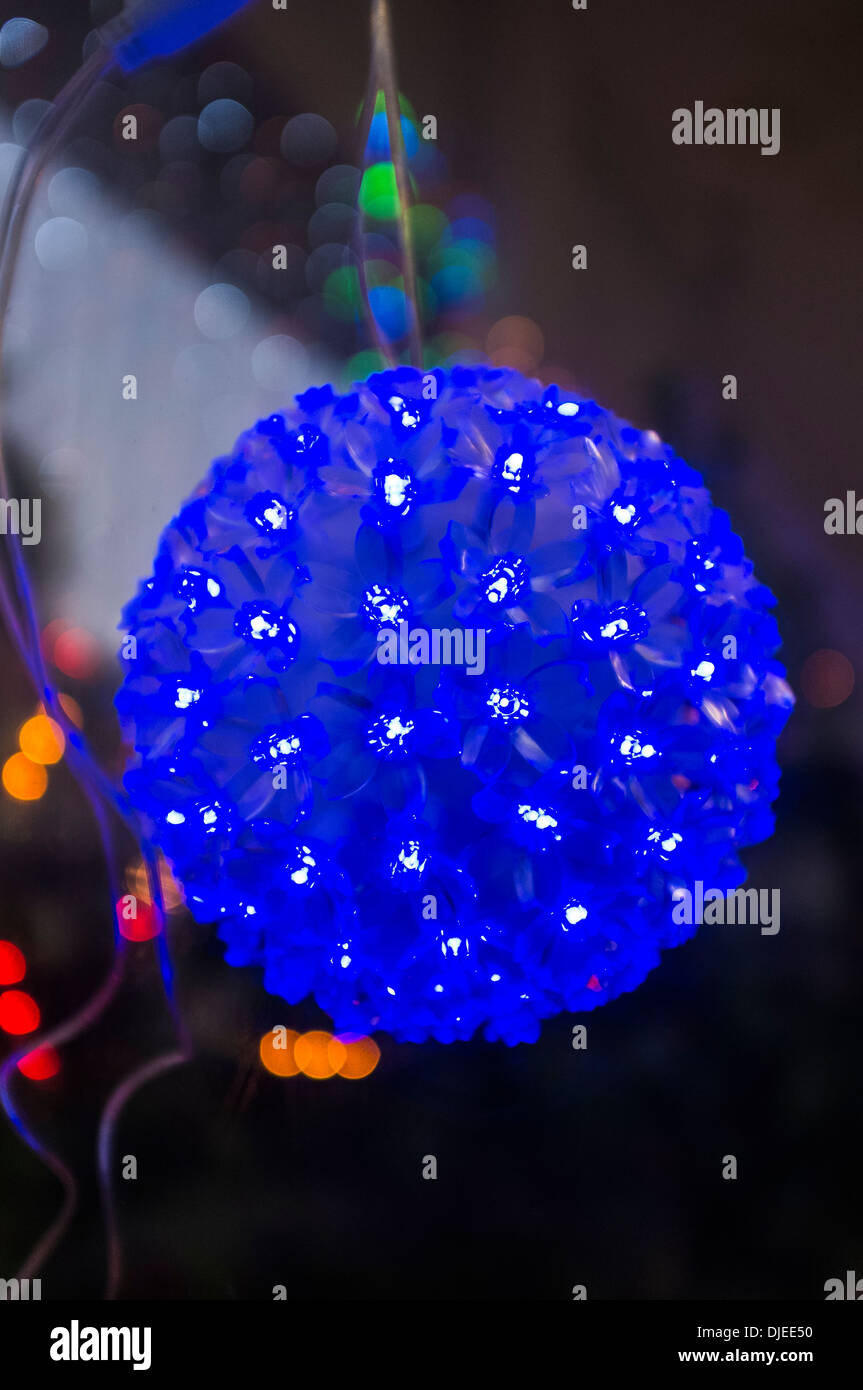 Blaue Kugel Licht Weihnachten Dekoration Stockfoto