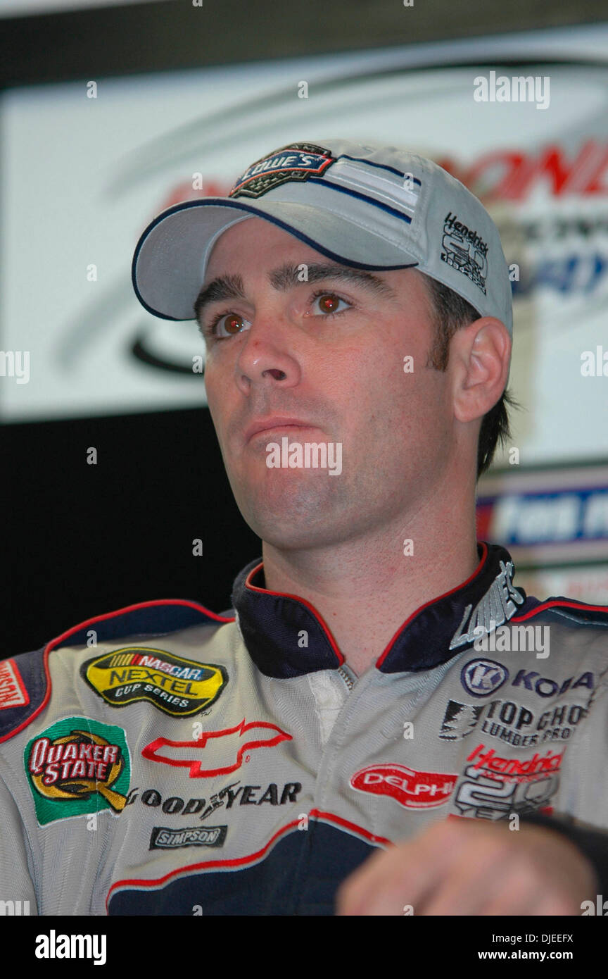 Sep 10, 2004; Richmond, VA, USA; JIMMY JOHNSON auf der Chevy Rock and Roll 400 Pressekonferenz auf dem Richmond International Raceway. Stockfoto