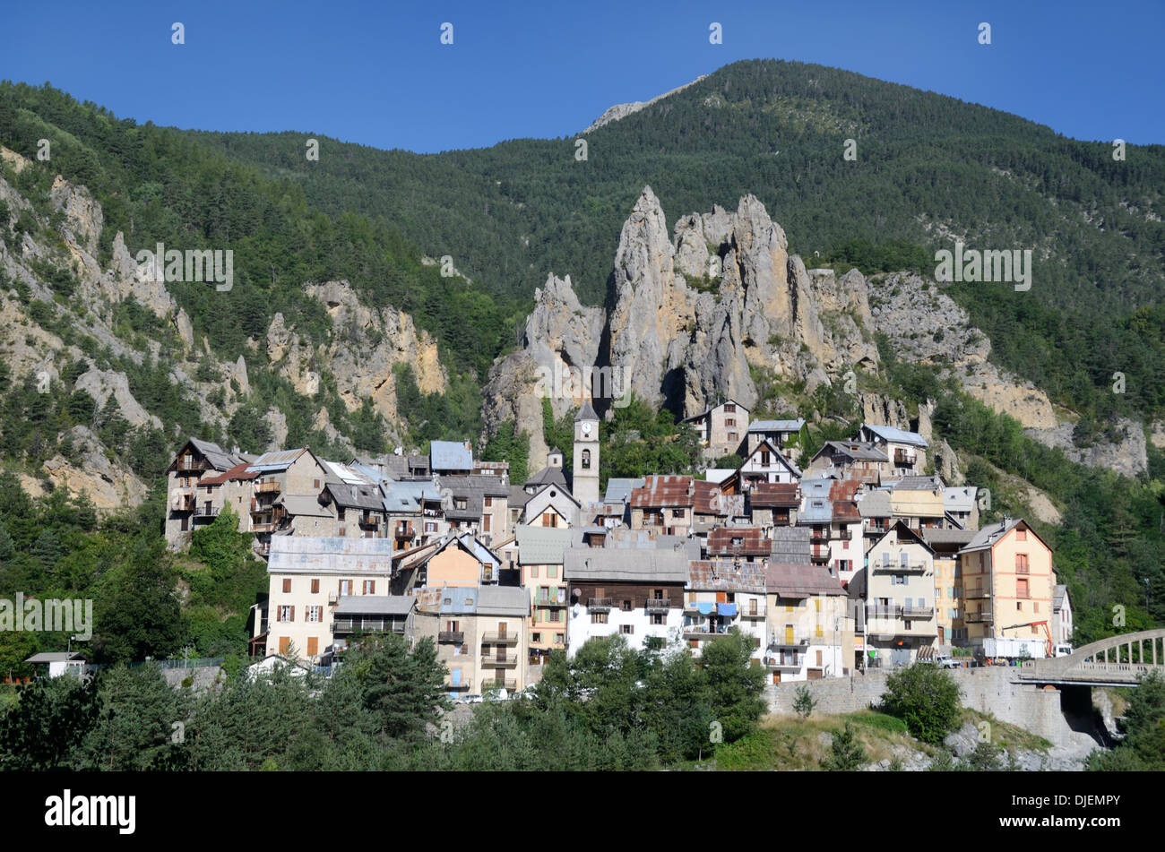 Péone Almdorf Haut-Var Alpes-Maritimes, Frankreich Stockfoto Péone Almdorf Haut-Var Alpes-Maritimes, Frankreich Stockfoto