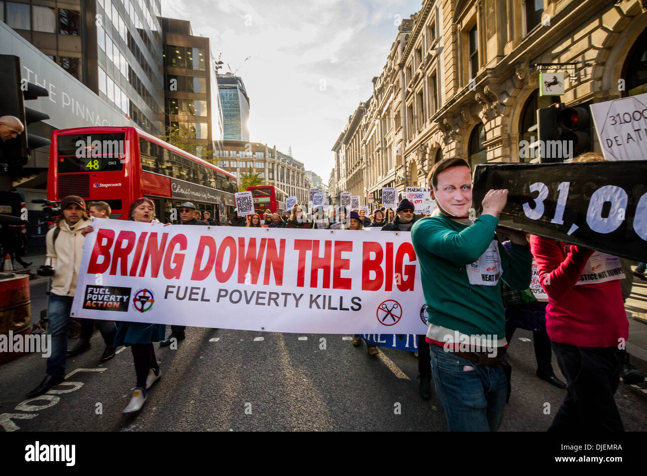 Brennstoff Armut Protestmarsch NPower Büros in London Stockfoto