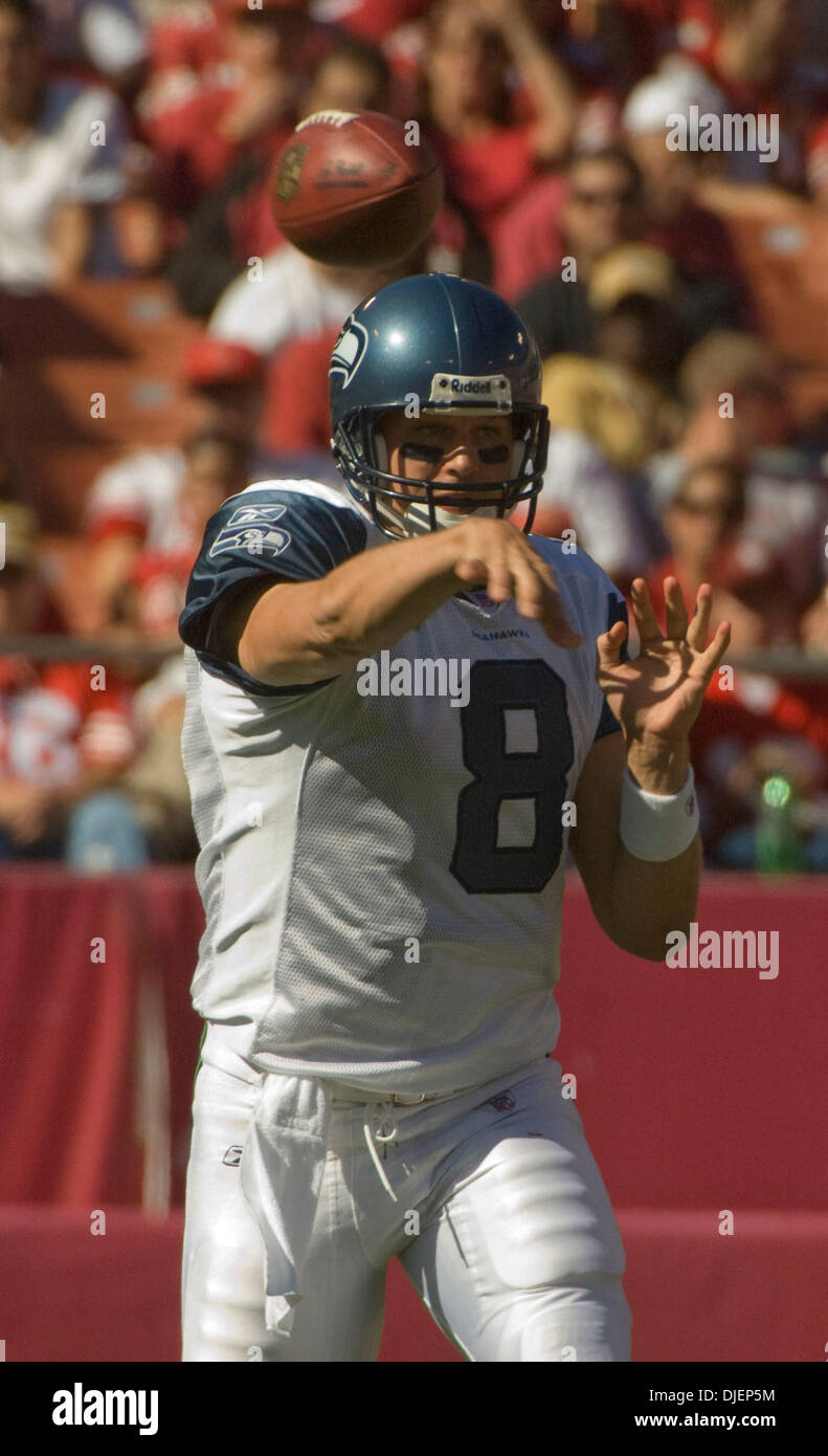 2007 –, Kalifornien - San Francisco 49ers Vs Seattle Seahawks im Monster PARK Sonntag, 30. September 2007.Seattle Seahawks quarterback Matt Hasselbeck #8 (Credit: © Al Golub/ZUMApress.com) Stockfoto