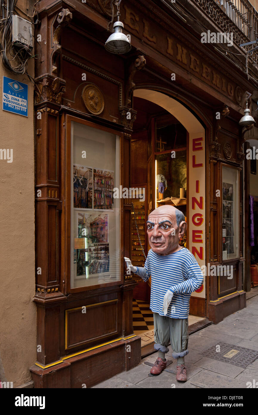 Picasso Mannequin vor dem El Ingenio-Shop in Barcelona Spanien Stockfoto