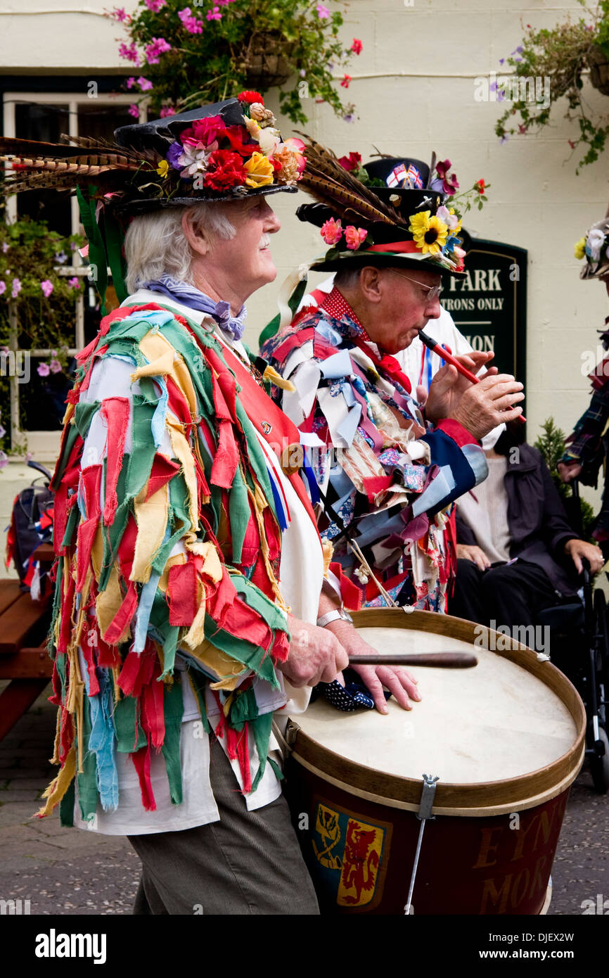 Trommel und Pfeife Spieler, Morris Männer, England Stockfoto