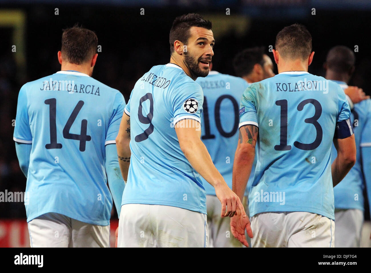 Manchester, UK. 27. November 2013. Álvaro Negredo von Manchester City feiert sein Tor in der UEFA Champions League Spiel Manchester City gegen Viktoria Pilsen aus der Etihad Stadium, Manchester Credit: Action Plus Sport/Alamy Live News Stockfoto