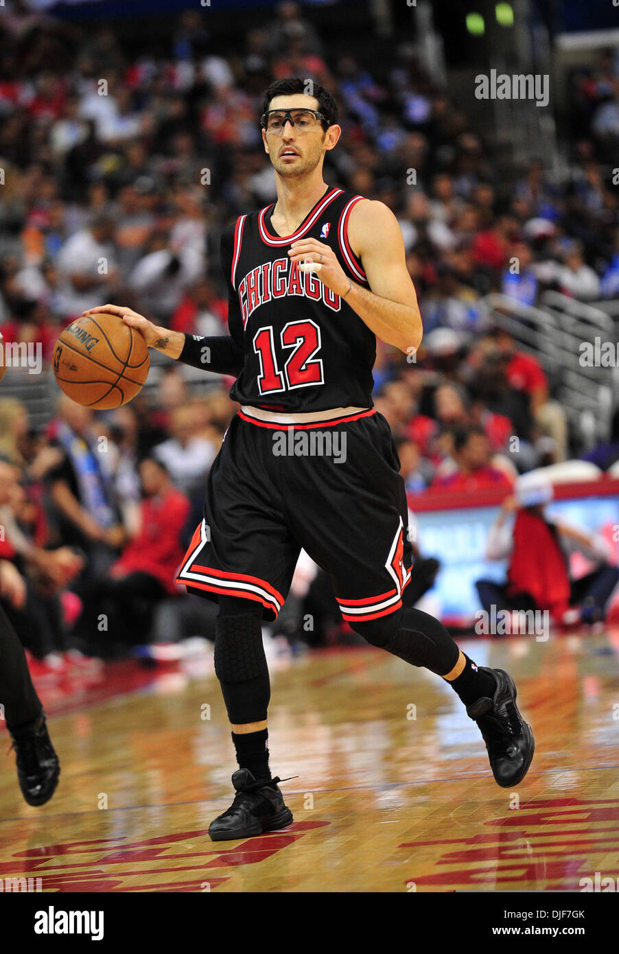 24. November 2013 Los Angeles, CA: Kirk Hinrich #12 der Bulls in der NBA Basketball-Spiel zwischen den Chicago Bulls und die Los Angeles Clippers im Staples Center in Los Angeles, Kalifornien John Green/CSM Stockfoto