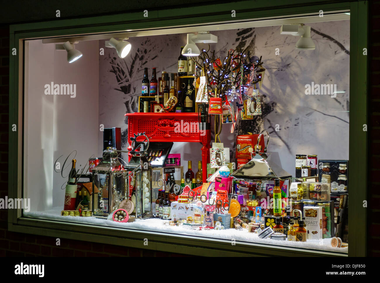 Fenwicks Kaufhaus Weihnachten Geschenke Schaufenster Stockfoto