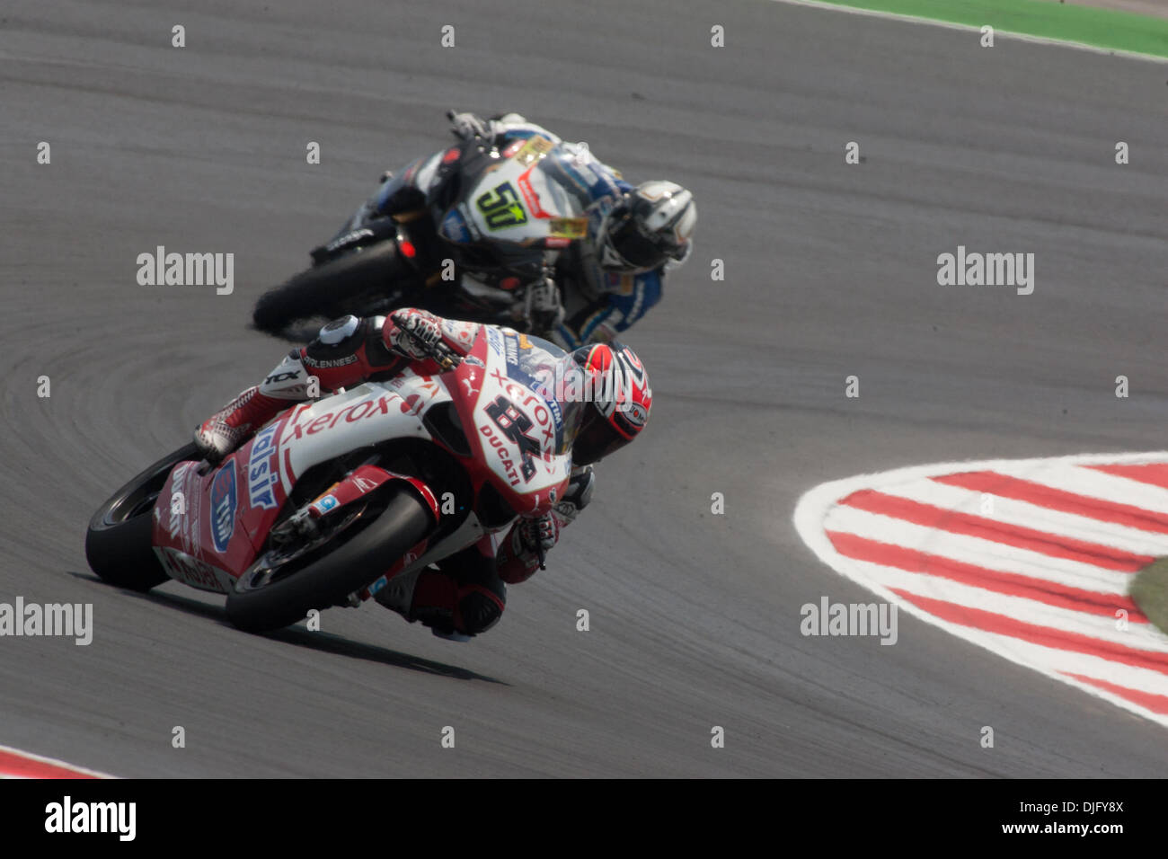 World SBK 2010 San Marino GP Misano World Circuit in Misano Adriatico Rennen am Sonntag 1..Nori Haga Guintoli vor. (Kredit-Bild: © Andrea Ranalli/Southcreek Global/ZUMApress.com) Stockfoto