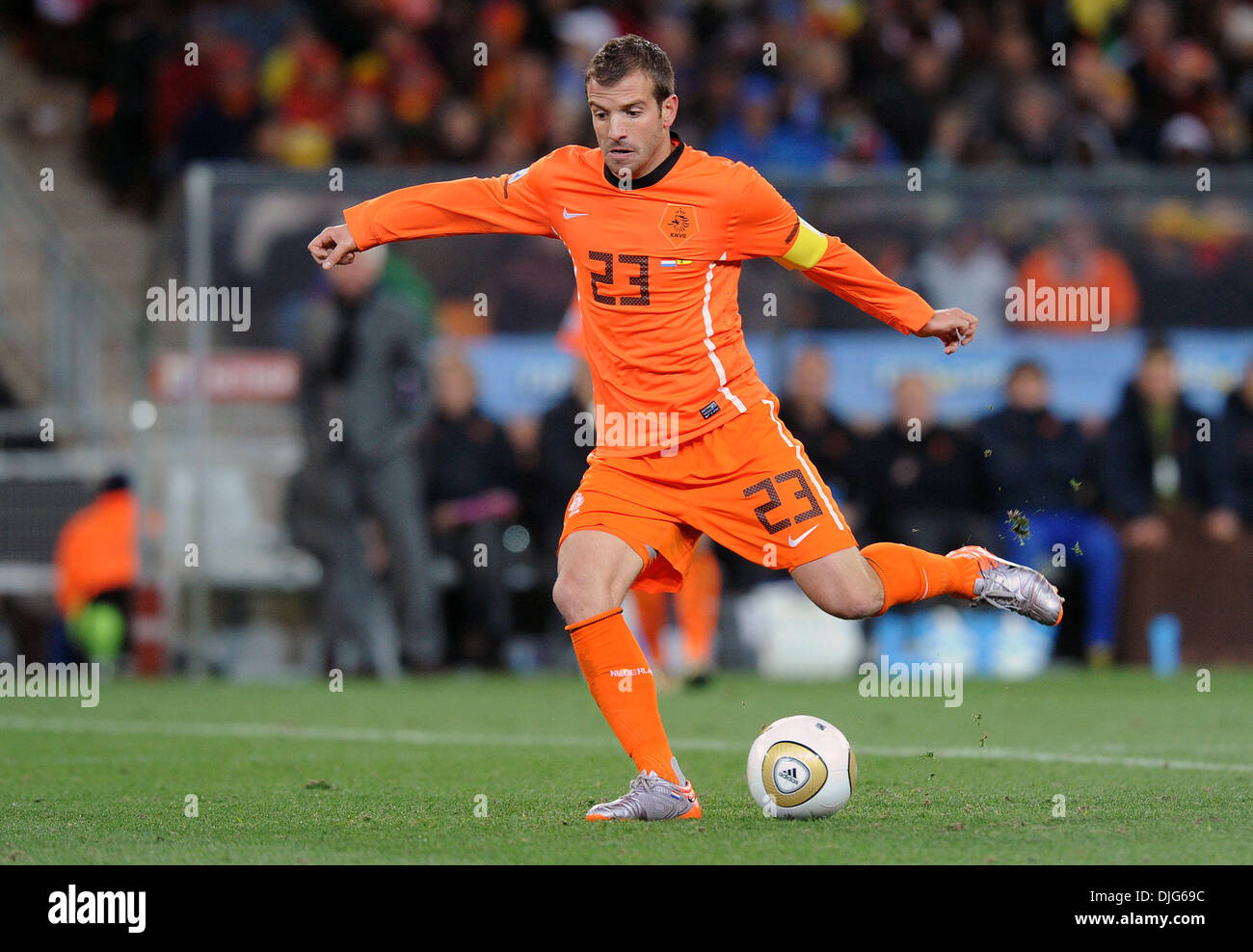 11. Juli 2010 - Johannesburg, Südafrika - Rafael Van Der Vaart der Niederlande in Aktion während der 2010 FIFA World Cup Finale Fußball Spiel zwischen den Niederlanden und Spanien im Soccer City Stadium am 11. Juli 2010 in Johannesburg, Südafrika. (Bild Kredit: Luca Ghidoni/ZUMApress.com ©) Stockfoto