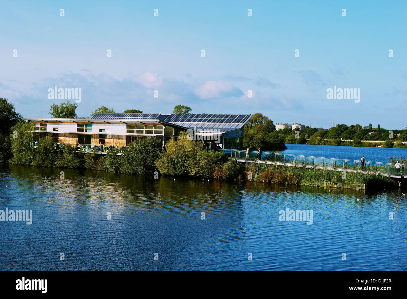 Naturschutzgebiet Attenborough Visitor Centre Zentrum und See Nottinghamshire East Midlands England Europa Stockfoto