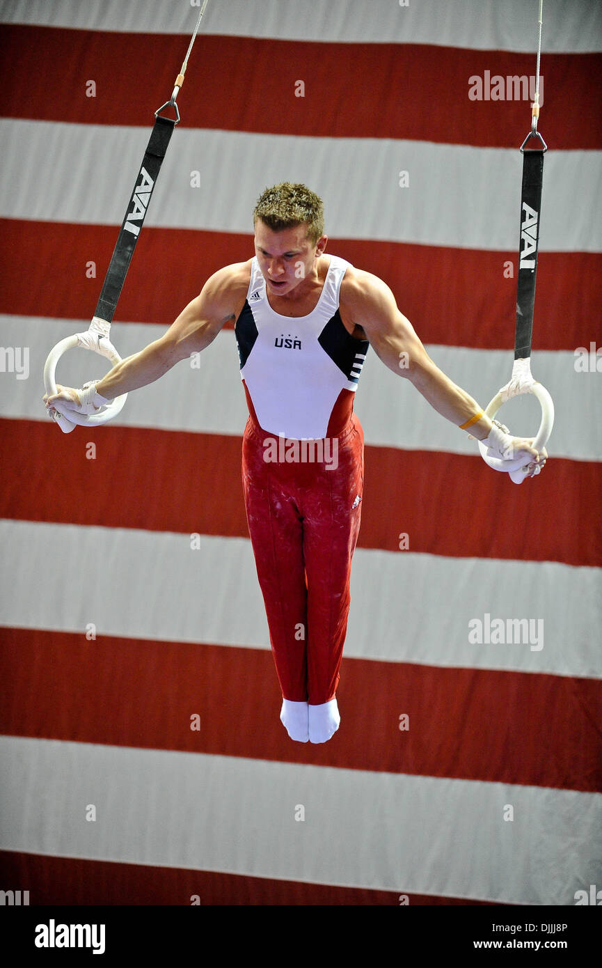 13. August 2010 - Hartford, Connecticut, Vereinigte Staaten von Amerika - 13. August 2010: JONATHAN HORTON führt auf die noch Ringe während der 2010 VISA-Meisterschaften der Herren, Finale im XL Center in Hartford, Connecticut. Obligatorische Credit: Geoff Bolte / Southcreek Global (Kredit-Bild: © Southcreek Global/ZUMApress.com) Stockfoto