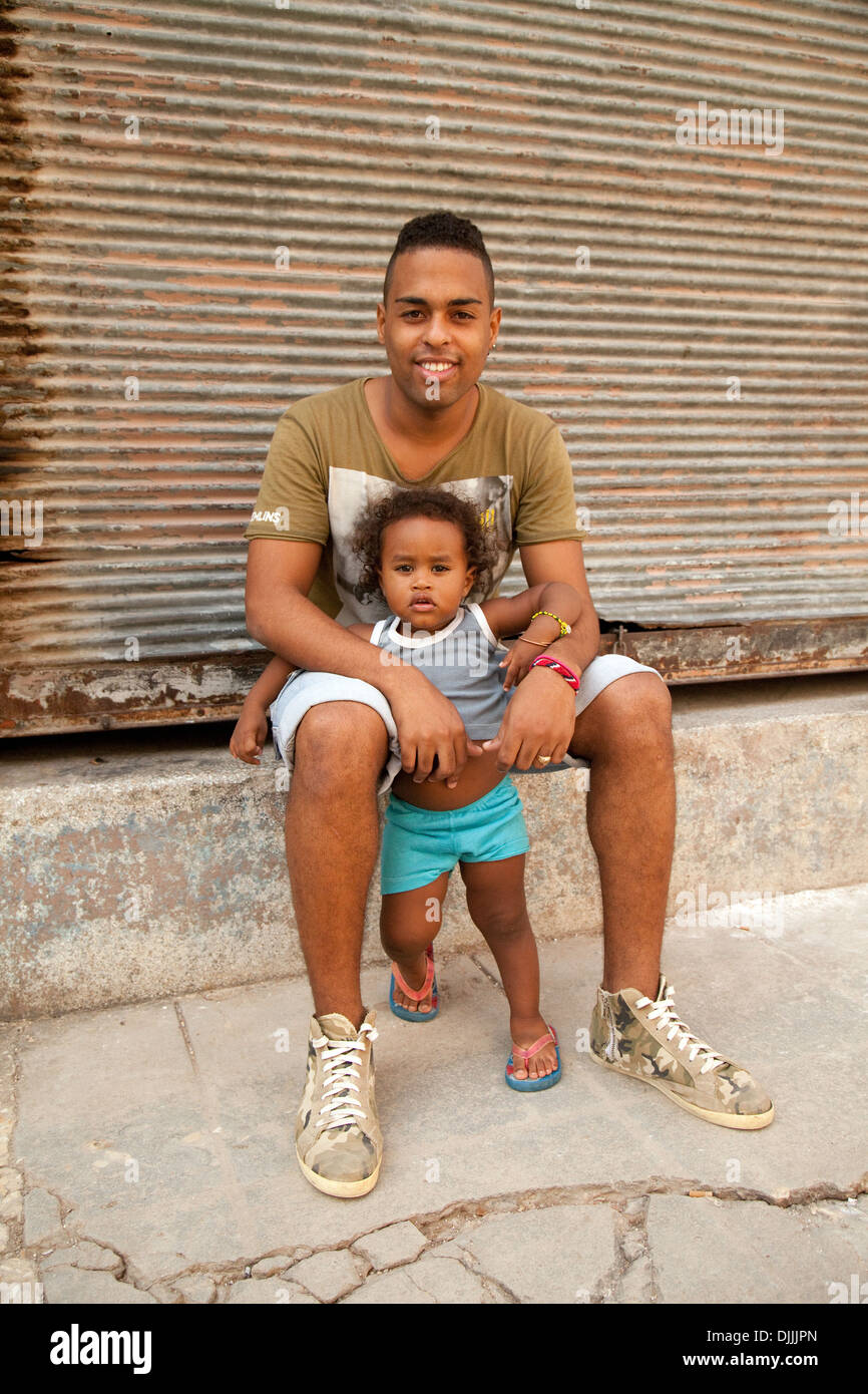 Kuba - kubanischer Vater und Tochter, ein Teil der Familie, Havanna, Kuba, Karibik Stockfoto