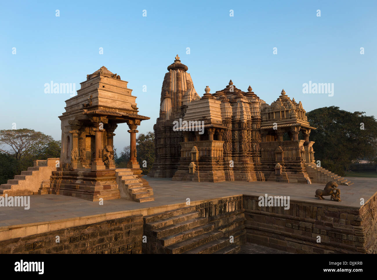 Blick auf die Tempel von Mahadeva und Devi Jagadamba. Stockfoto