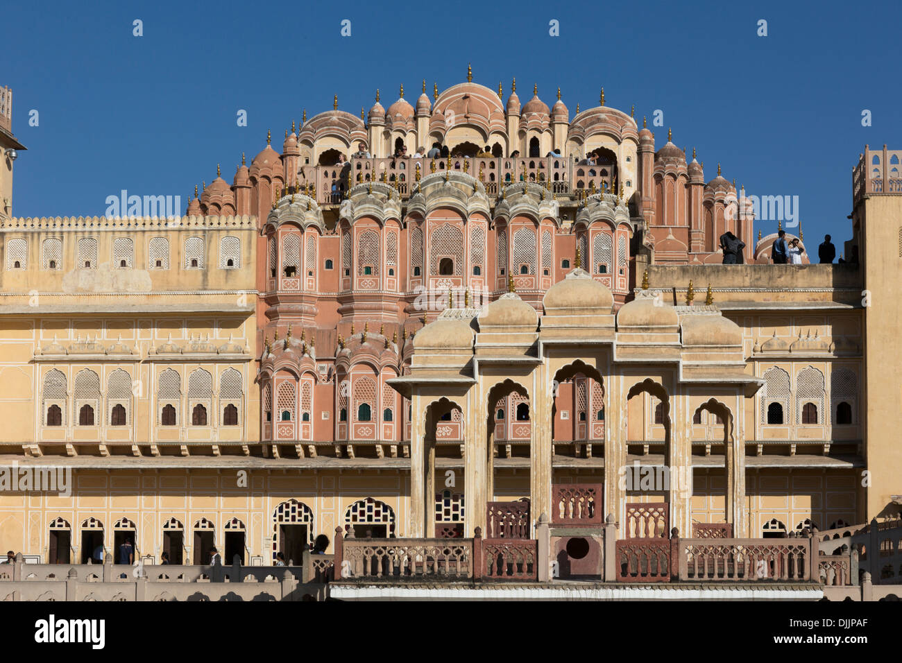 Stadtschloss. In einem Teil des Chandra Mahal Palast ist heute ein Museum, aber die meisten des Schlosses ist noch eine königliche Residenz. Stockfoto