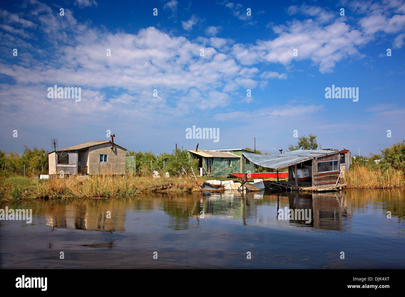 Stelzenläufer Fischerhütten am Delta des Evros-Fluss, Thrakien (Thrakien), Griechenland. Stockfoto