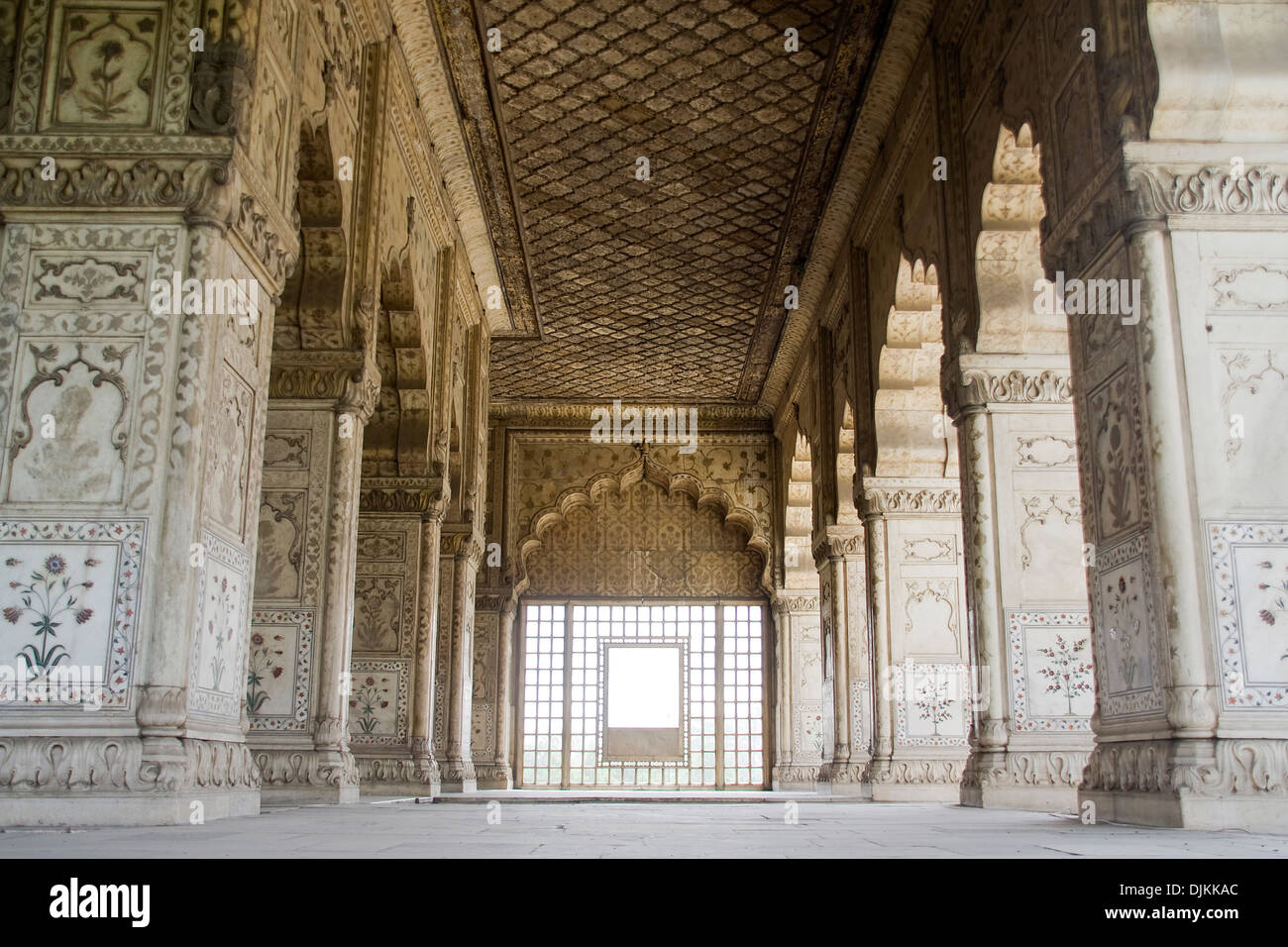 Marmor-Inlay auf Säulen der Diwan-E-Khas im Roten Fort, Delhi, Indien, Asien Stockfoto