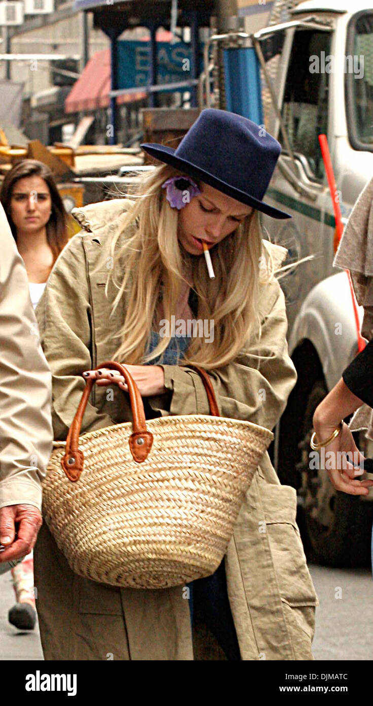 Alexandra und Theodora Richards (Töchter von Keith Richards) gelten und über in Manhattan Theodora mit fotografiert Stockfoto