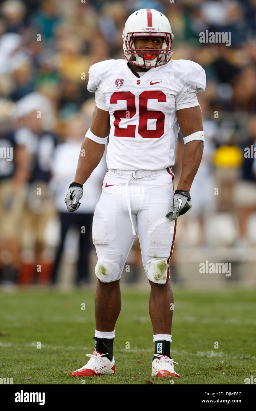 25. September 2010 - South Bend, Indiana, Vereinigte Staaten von Amerika - Stanford Sicherheit Delano Howell (#26) während der NCAA Football-Spiel zwischen Stanford und Notre Dame.  Stanford Cardinal besiegte die Notre Dame Fighting Irish 37-14 im Spiel im Stadion von Notre Dame in South Bend, Indiana. (Kredit-Bild: © John Mersits/Southcreek Global/ZUMApress.com) Stockfoto