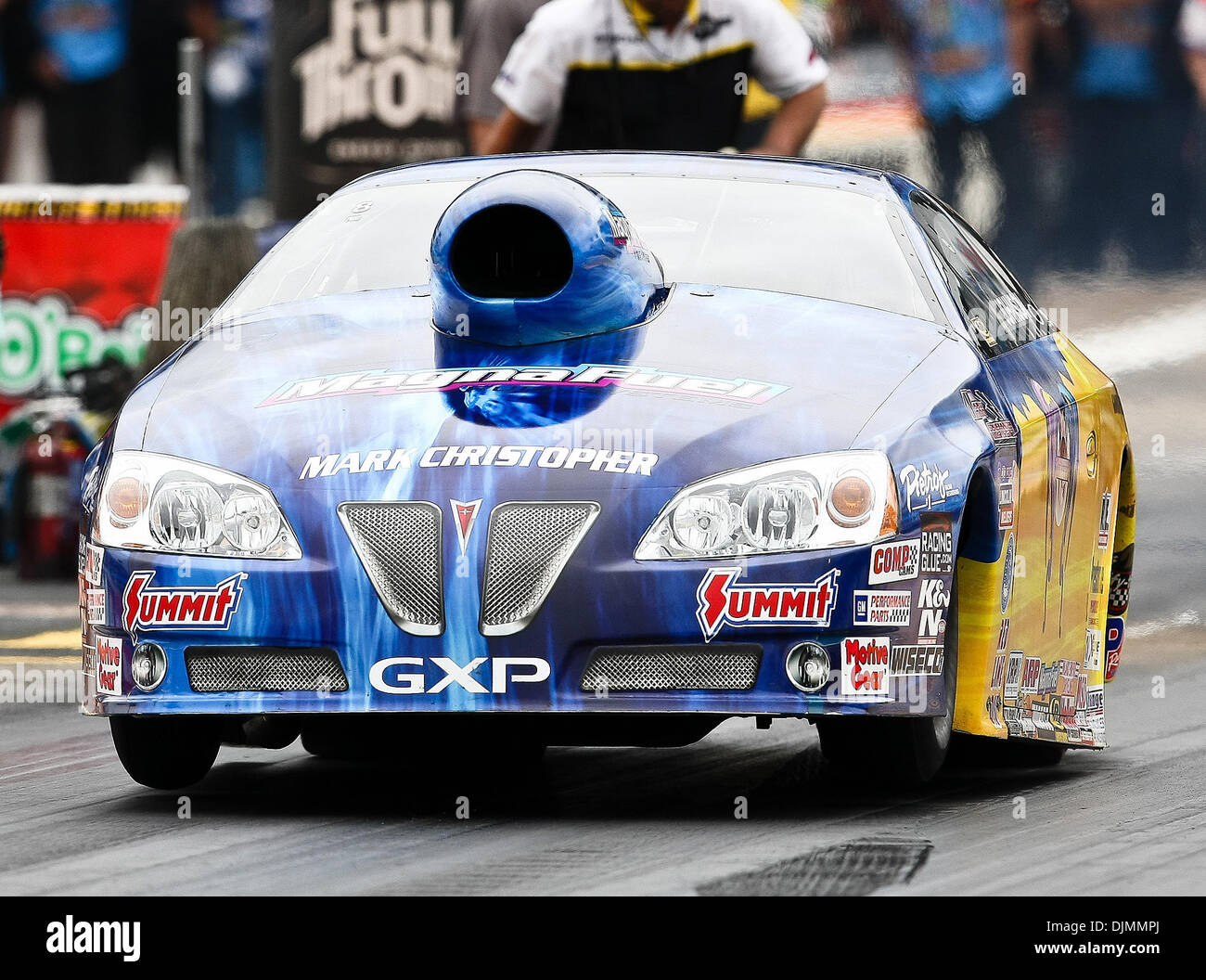 26. September 2010 - macht Ennis, Texas, Vereinigte Staaten von Amerika - Kurt Johnson #8, Treiber für Mark Christopher Pro Stock Car einen Lauf bei den O'Reilly Fall Nationals in Texas Motorplex in Ennis / Texas statt. (Kredit-Bild: © Dan Wozniak/Southcreek Global/ZUMApress.com) Stockfoto