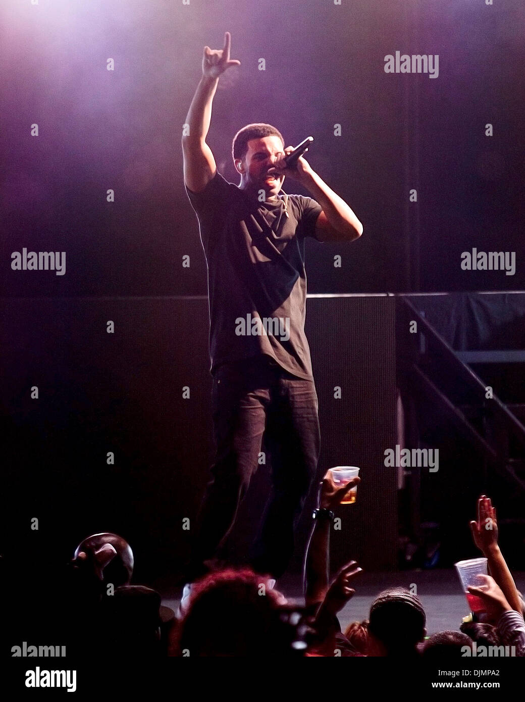 Drake tritt aka Aubrey Drake Graham im Ashley Möbel HomeStore Pavillon als Teil seiner "Club Paradise Tour" Phoenix Stockfoto