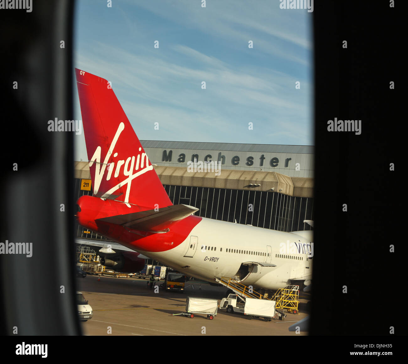 Eine Virgin Airways Flugzeuge am Boden bei Manchester Flughafen England UK Stockfoto