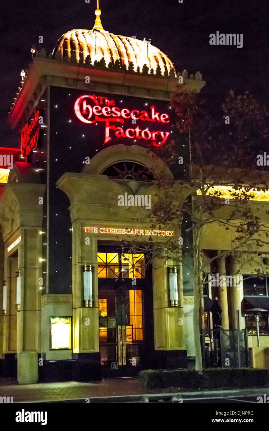 Die Cheesecake Factory Bei Victoria Gardens Outdoor Shopping Mall