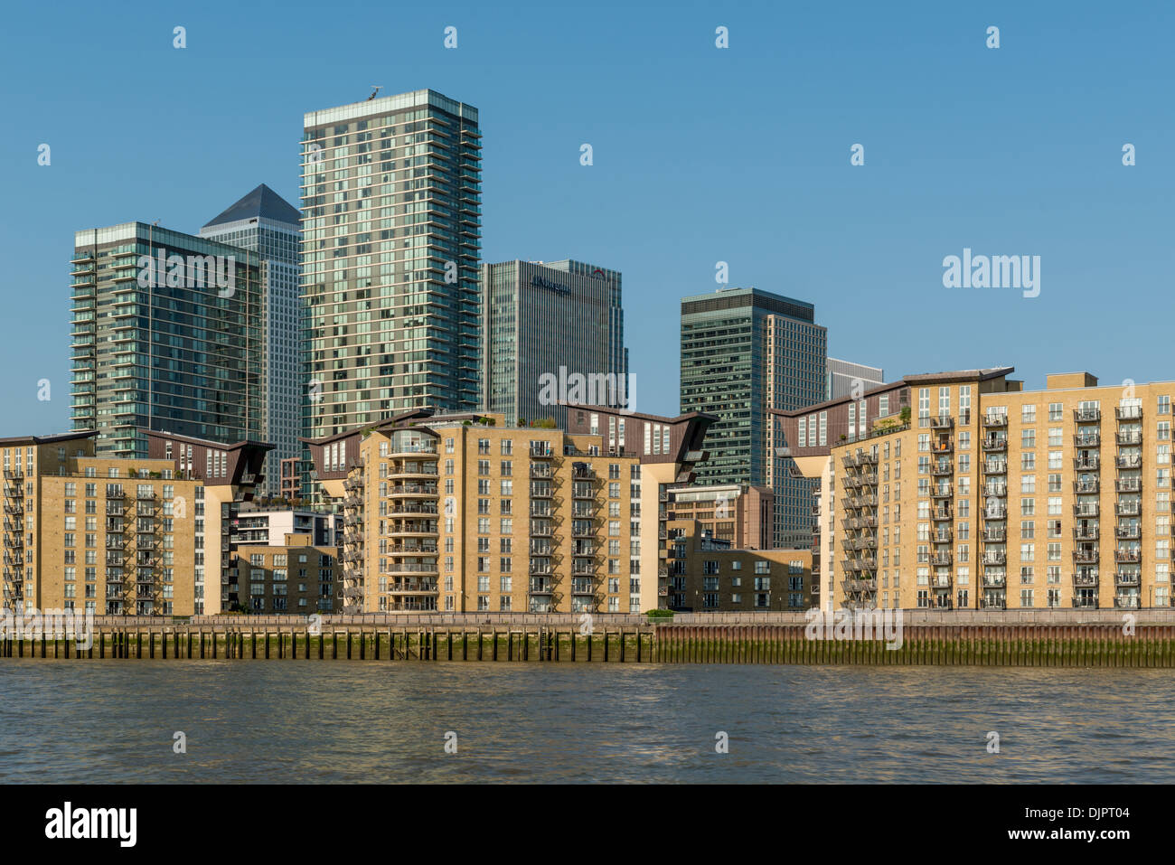 Ansicht von Canary Wharf und Isle of Dogs von Themse Stockfoto