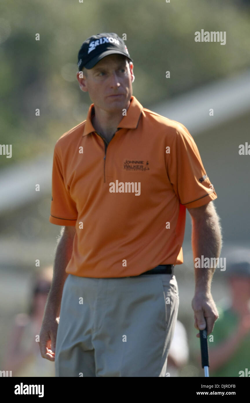 20. März 2010 - Palm Harbor, Florida, USA - 20. März 2010: Jim Furyk führt nach drei Runden des Turniers Transitions Championship im Innisbrook Golf Resort in Palm Harbor, Florida. (Kredit-Bild: © Margaret Bowles/Southcreek Global/ZUMApress.com) Stockfoto