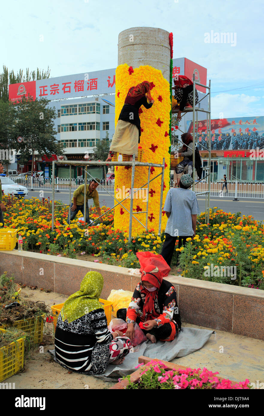 Landschaftsarchitektur, Platz der Einheit, Hotan, Hotan Präfektur, Uigurischen Autonomen Gebiet Xinjiang, China Stockfoto