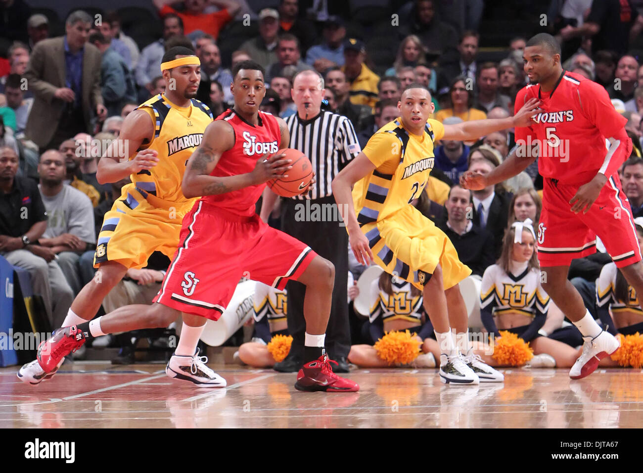 10. 2010: St. John's vorwärts Anthony Mason Jr. #2. Marquette besiegt St. Johns 57-55 im Spiel in der Big East-Meisterschaft im Madison Square Garden, New York. (Kredit-Bild: © Anthony Gruppuso/Southcreek Global/ZUMApress.com) Stockfoto