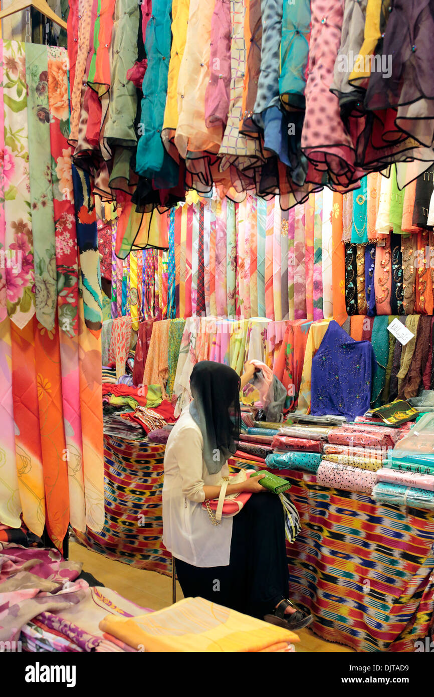 Seide Textilmarkt, Kashgar (Kashi), Kashgar Präfektur, Uigurischen Autonomen Gebiet Xinjiang, China Stockfoto