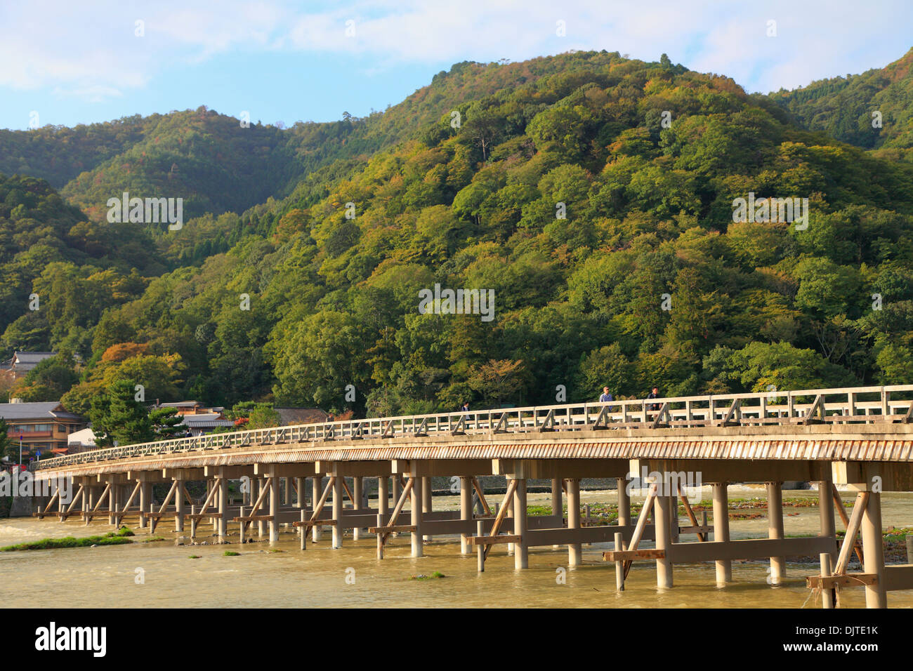 Japan, Kyoto, Arashiyama, Togetsu-Kyo Brücke, Katsura Fluss, Stockfoto