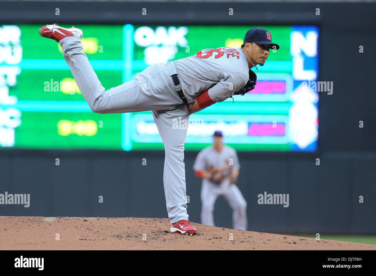 St. Louis Cardinals Krug Kyle Lohse #26 .pitches zu den Minnesota Twins ab, während die Zwillinge erste Ausstellung-Baseballspiel im Zielfeld in Minneapolis, Minnesota. (Kredit-Bild: © Marilyn Indahl/Southcreek Global/ZUMApress.com) Stockfoto