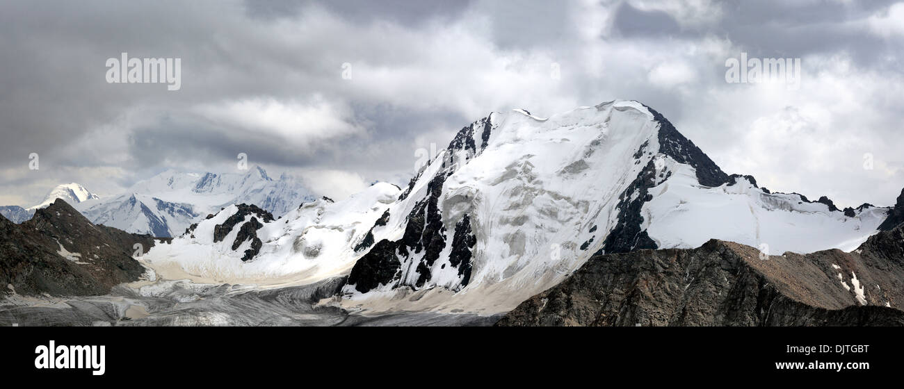 Berggipfel in der Nähe von Ala Kul (Ala Kol) See (3560 m), Issyk Kul Oblast, Kirgisistan Stockfoto