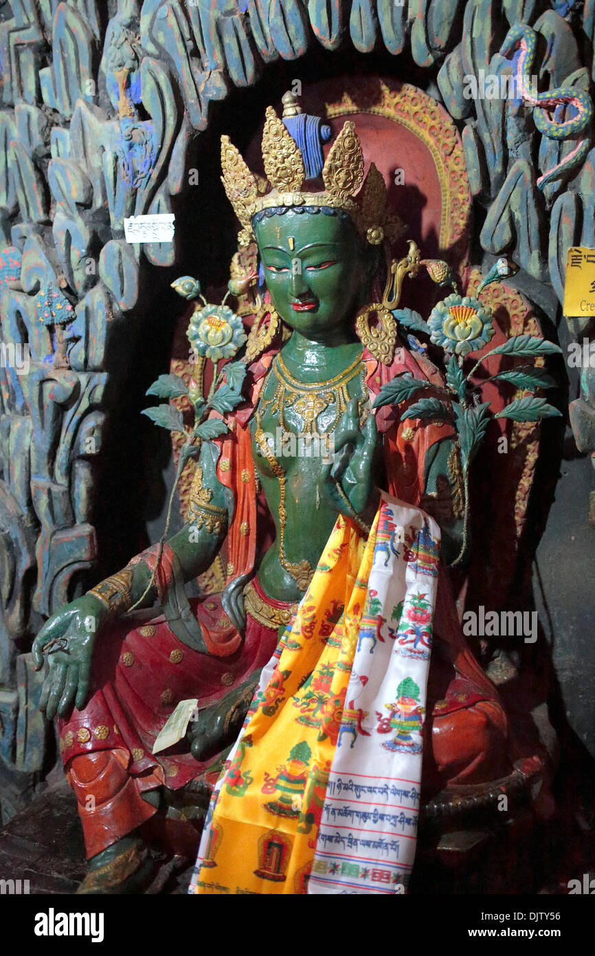 Statue der Grünen Tara, Haupttempel, Palcho Kloster, Tibet, China Stockfoto