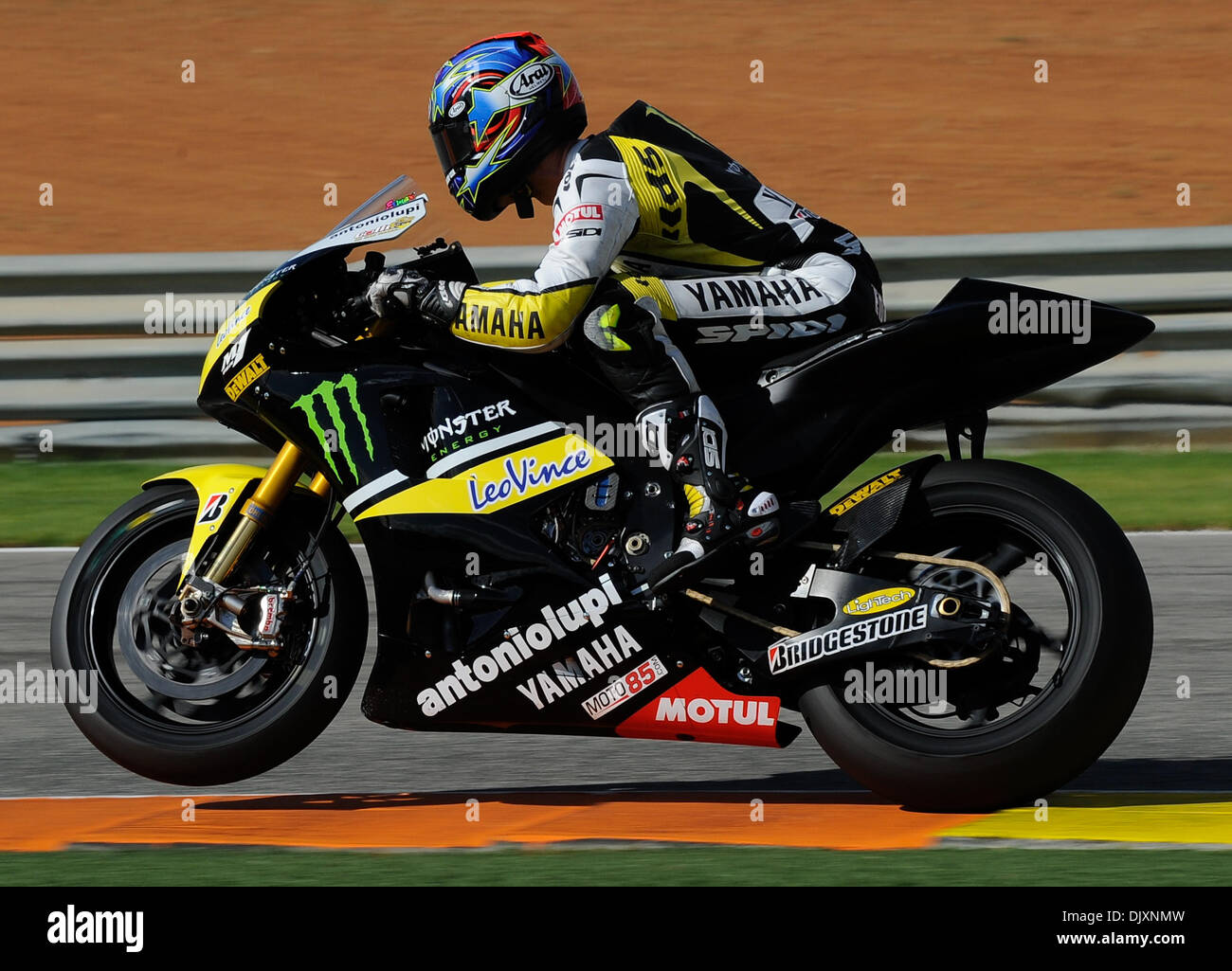 10. November 2010 - Valencia, RM, Italien - Valencia erste MotoGP-Test des Jahres 2011, Yamaha Tech 3-Fahrer Colin Edwards (Credit-Bild: © Andrea Ranalli/Southcreek Global/ZUMApress.com) Stockfoto