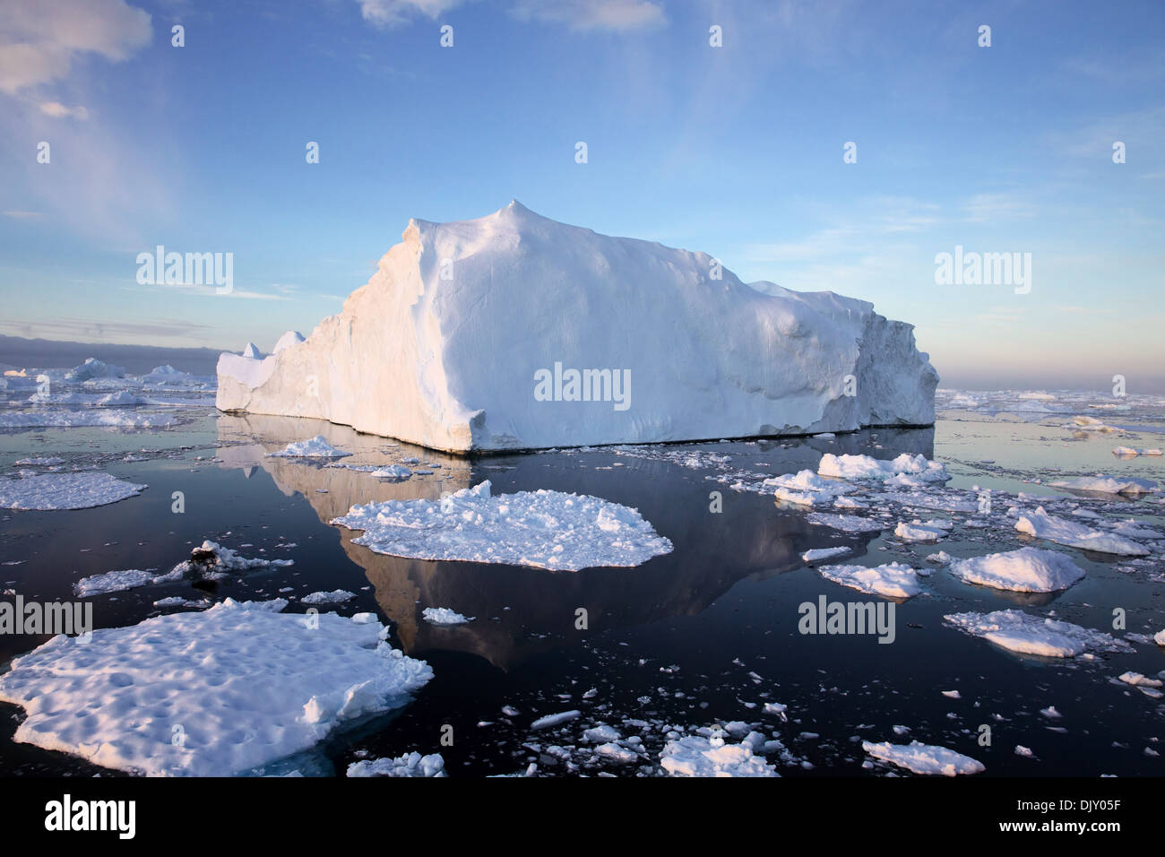Großen Eisbergs in antarktischen Gewässern Stockfoto