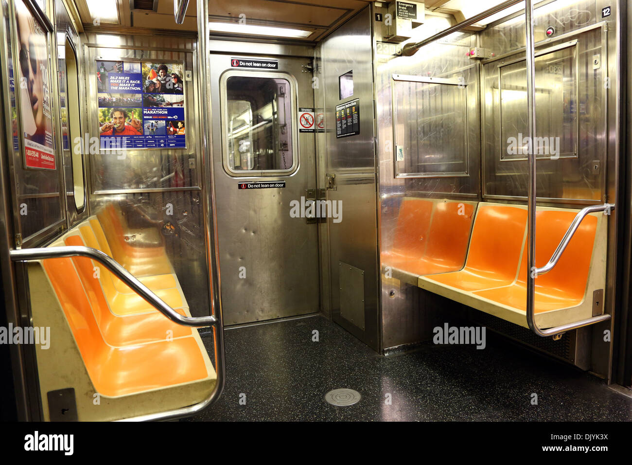 New Yorker U-Bahn Zug Wagen, New York. Amerika Stockfoto