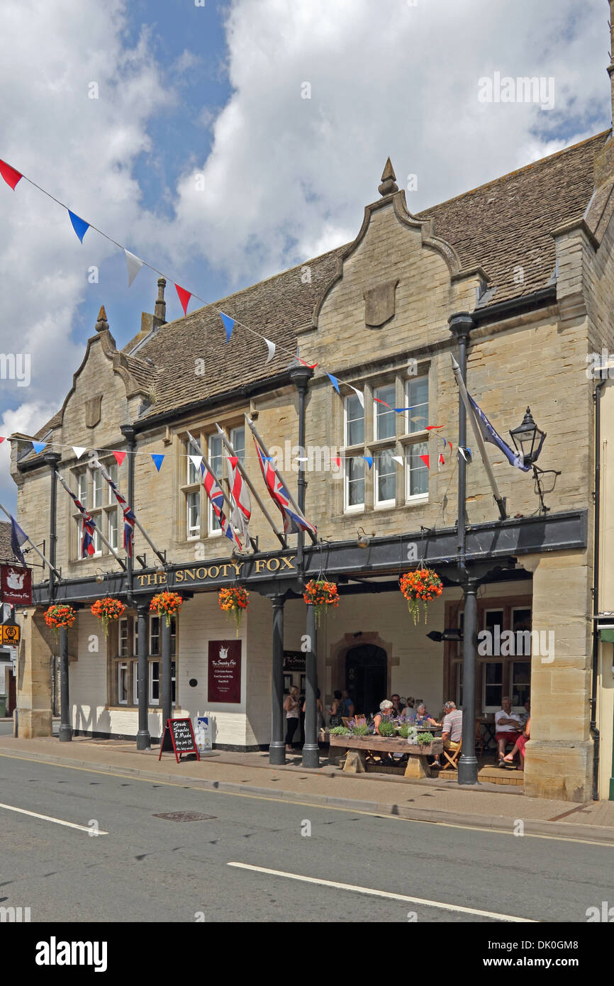 Das Snooty Fox Public House, Tetbury Stockfoto