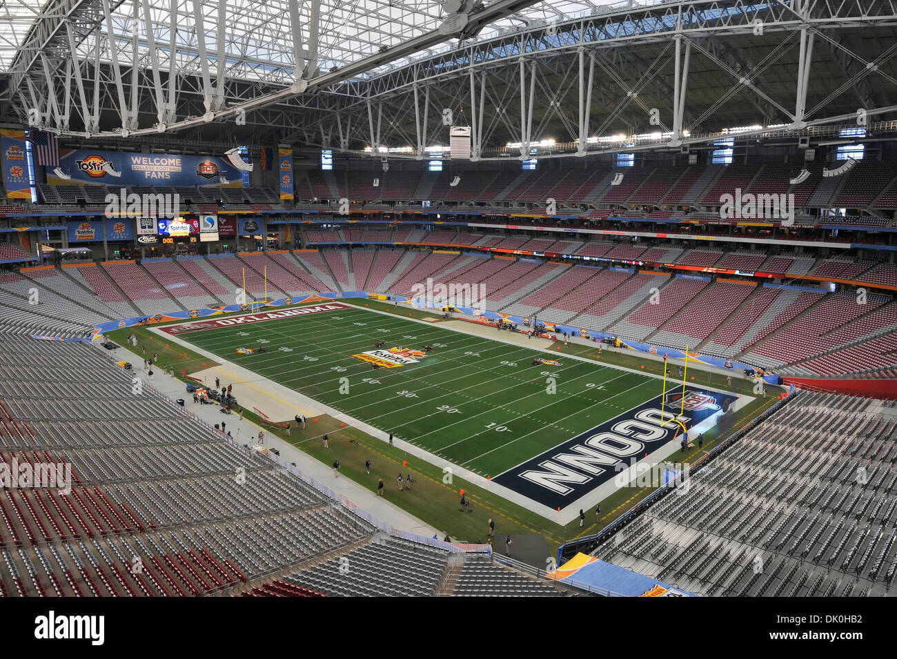 1. Januar 2011 - Glendale, Arizona, USA - Bereich Fotos vor dem Matchup zwischen der #7 Oklahoma Sooners und die Connecticut Huskies in der 2011 Tostitos Fiesta Bowl im University of Phoenix Stadium in Glendale, Arizona. (Kredit-Bild: © Steven Leija/Southcreek Global/ZUMAPRESS.com) Stockfoto