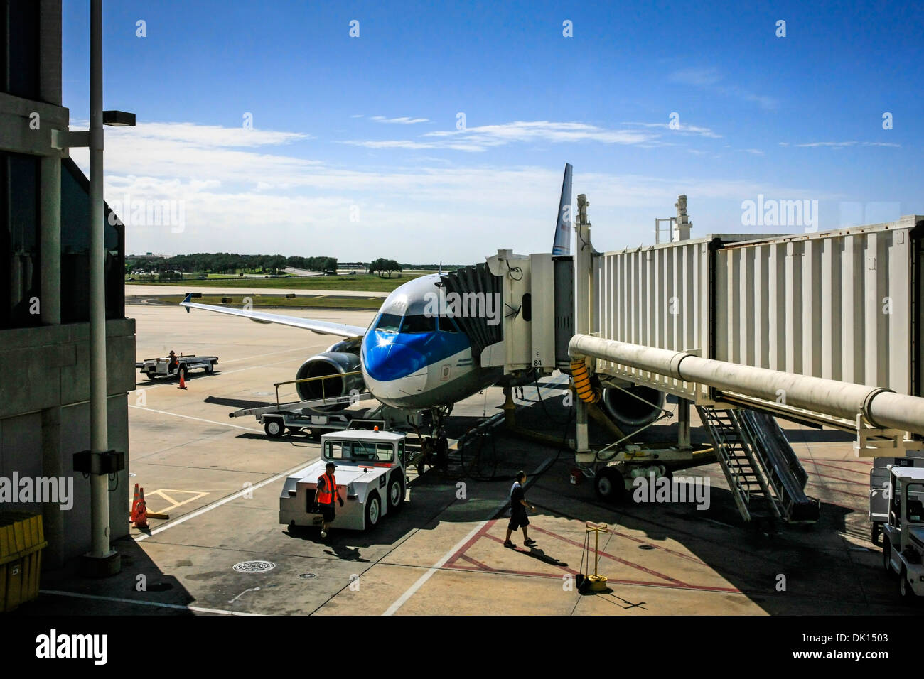 Boeing 737 der US Airways bedient an der Pforte bereit zur Abfahrt vom Flughafen Tampa FL Stockfoto
