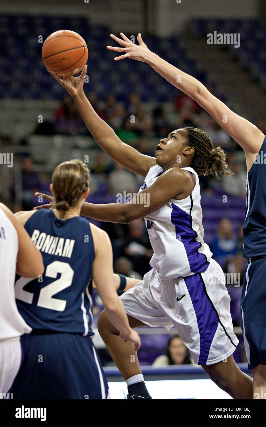 19. Januar 2011 - Fort Worth, Texas, US - TCU gehörnte Frösche nach vorne Starr Crawford (11) im Kampf gegen die BYU Cougars.  TCU Niederlagen BYU 54 51 Daniel Meyer Coliseum. (Kredit-Bild: © Andrew Dieb/Southcreek Global/ZUMAPRESS.com) Stockfoto