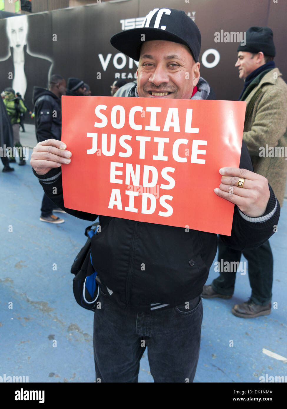 Rallye auf dem Times Square, die Kennzeichnung der 25. Begehung des Welt-Aids-Tag, Dec.1, 2013. Stockfoto