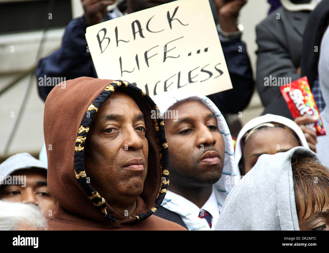 Des Rates Pressekonferenz Mitglied Charles Baron New York City Council Member in Erinnerung an Trayvon Martin am neuen Rathaus Stockfoto