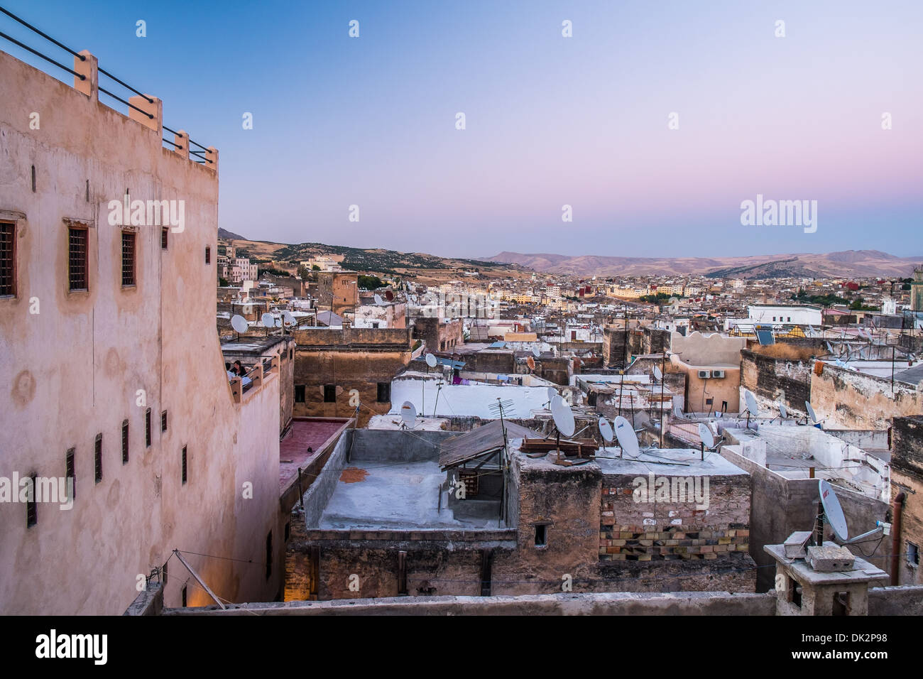 Die unglaublich riesige Medina von Fes, Marokko Stockfoto