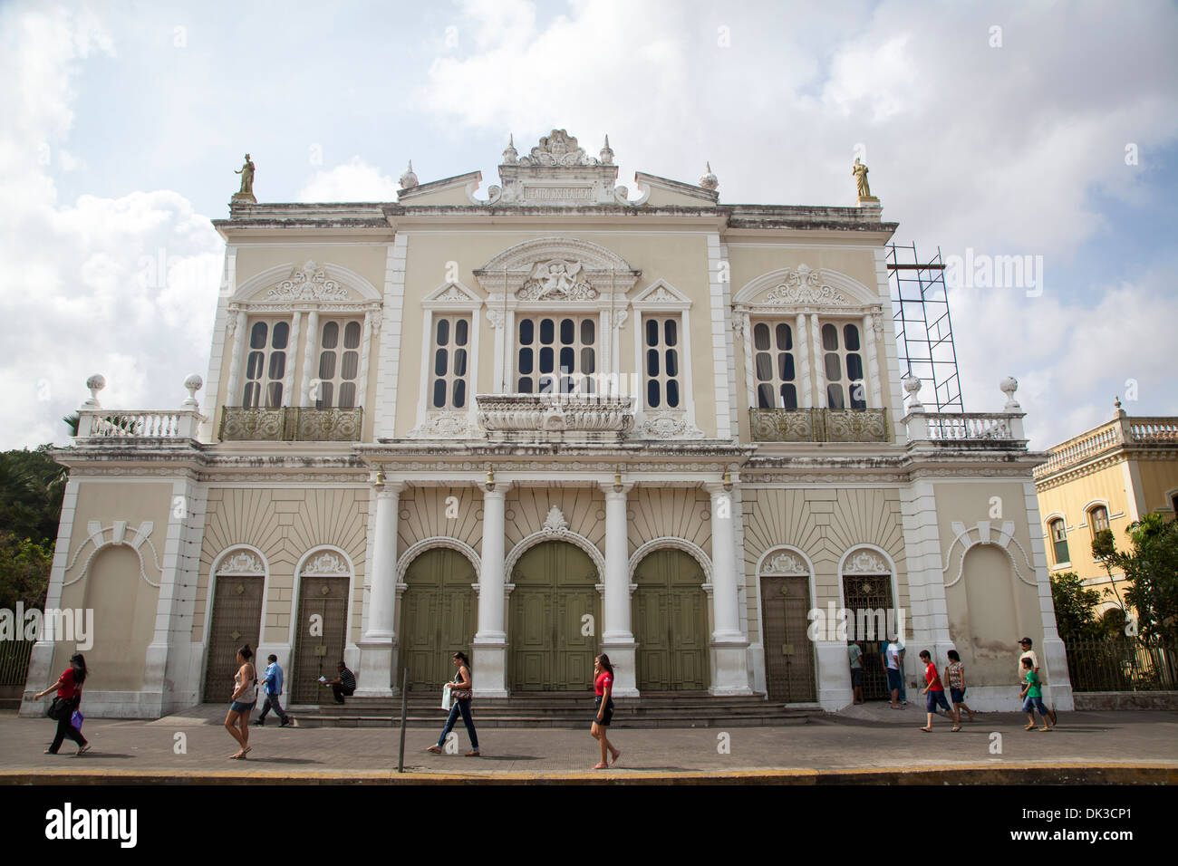Die Fassade des Theatro José de Alencar, Fortaleza, Brasilien. Stockfoto