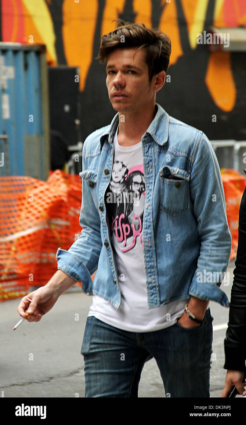 Lead Sanger Der Band Kommen Spass Nate Ruess Beruhmtheiten An Ed Sullivan Theater Fur The Late Show With David Letterman New York Stockfotografie Alamy