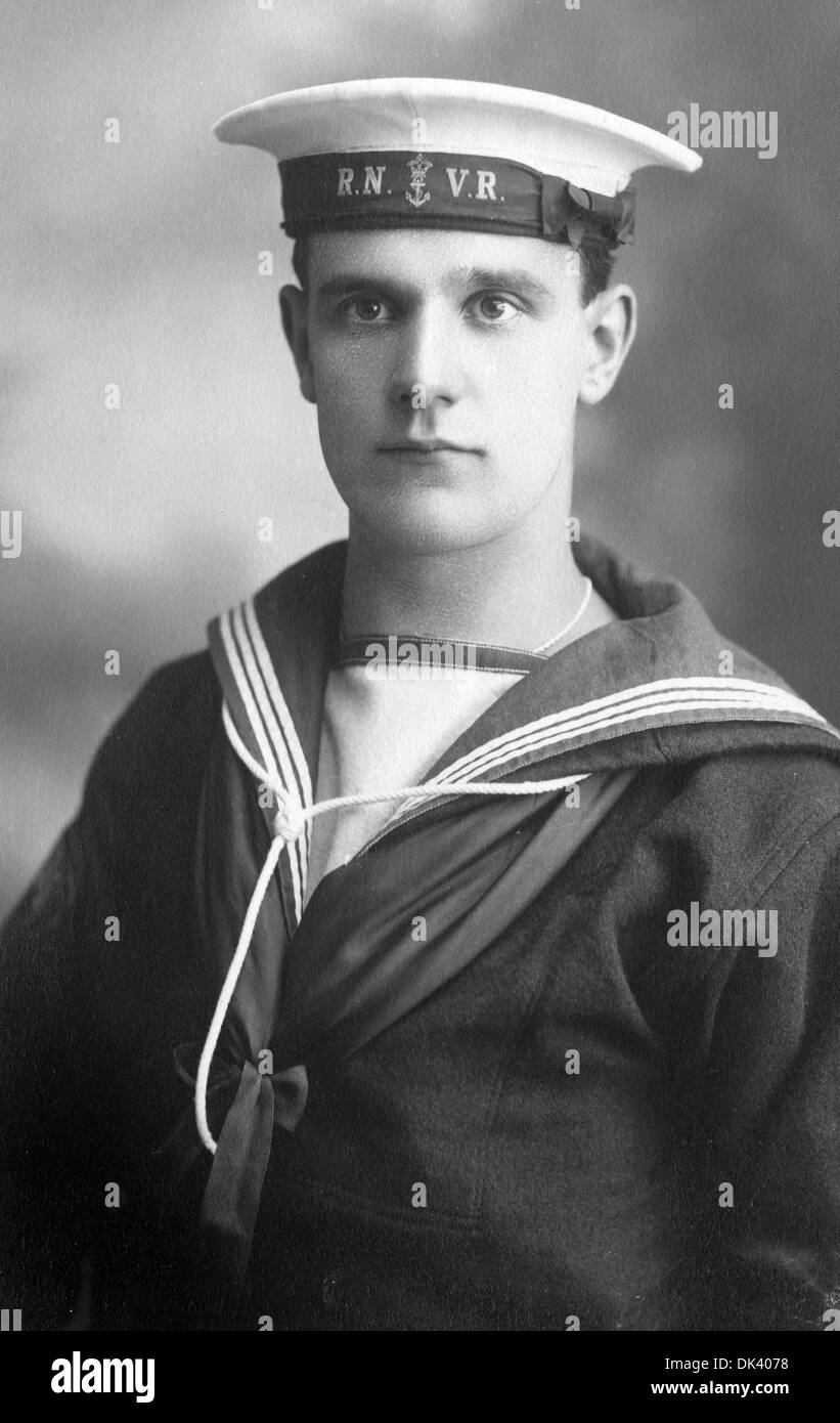 EIN SEEMANN VON WELTKRIEG EINE PORTION MIT DER ROYAL NAVY VOLUNTEER RESERVE Stockfoto