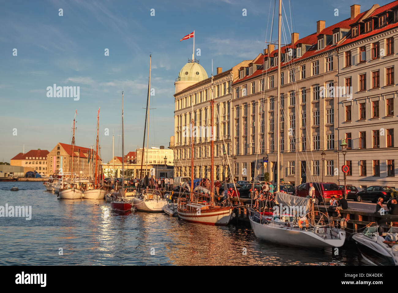 Alte Boote in Nyhavn in Kopenhagen, Dänemark Stockfoto