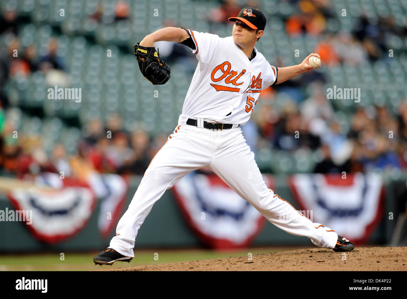 9. April 2011 - Baltimore, Maryland, USA - Baltimore Orioles Start Pitcher ZACH BRITTON (53) in das erste Spiel einer Doppelveranstaltung zwischen den Baltimore Orioles und die Texas Rangers Stellplätze (Credit-Bild: © Theodore Root/Southcreek Global/ZUMApress.com) Stockfoto