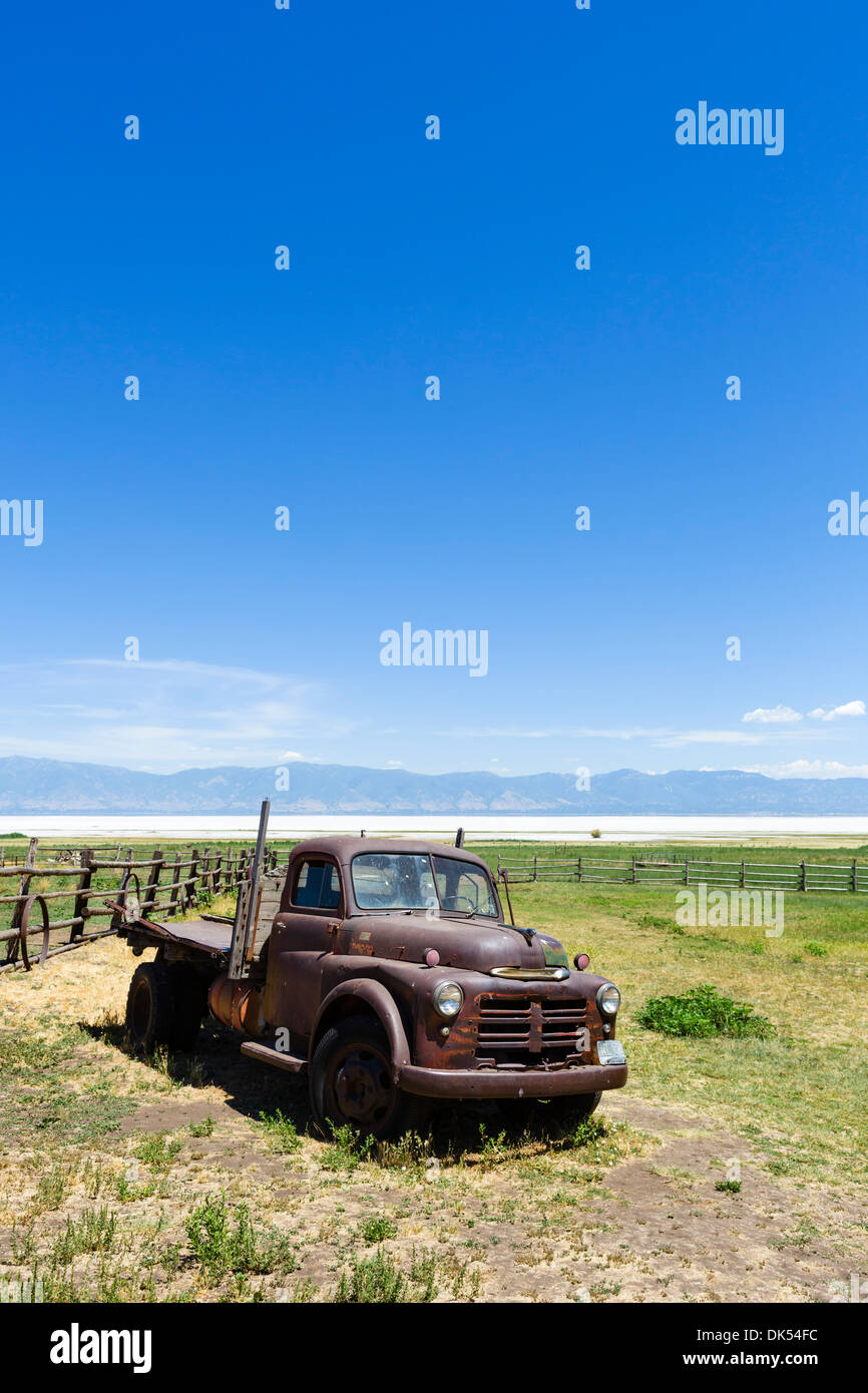 Alter Lkw am Fielding Garr Ranch, Antelope Island, Antelope Island State Park, Great Salt Lake City, Utah, USA Stockfoto